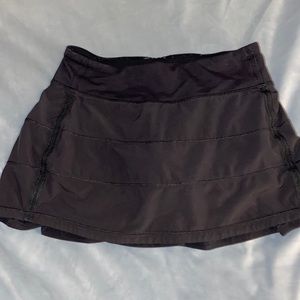 Size 4 Lululemon skirt!!